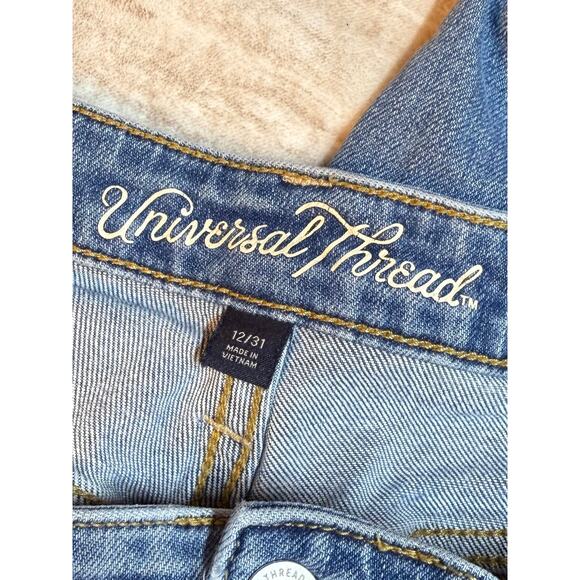 Universal Thread Women’s 12 31 High Rise Straight Crop Distressed Jeans Flannel - Picture 9 of 11